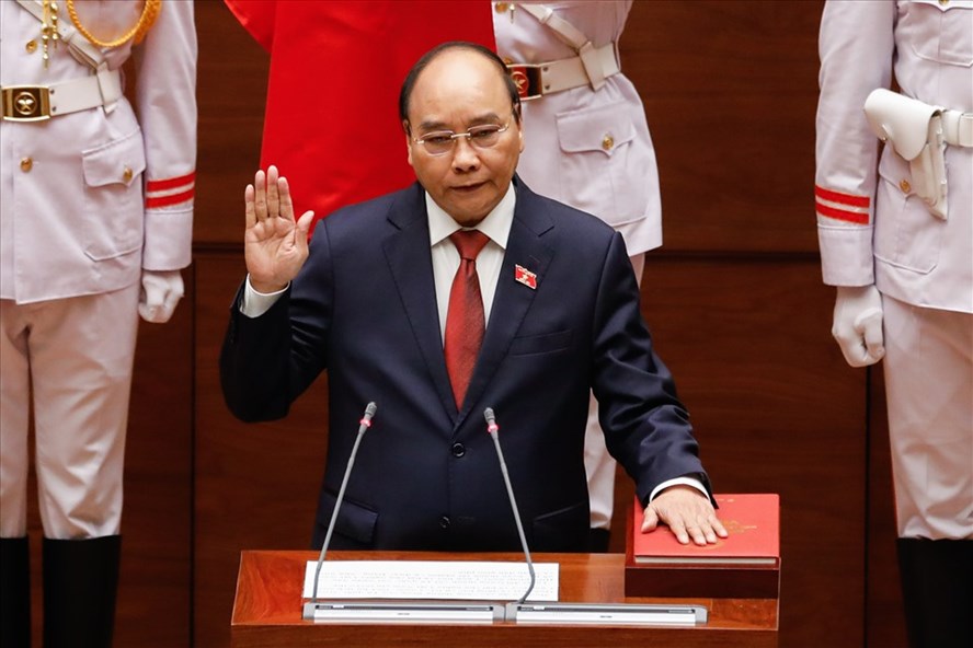Ông Nguyễn Xuân Phúc được bầu giữ chức Chủ tịch Nước với số phiếu tuyệt đối