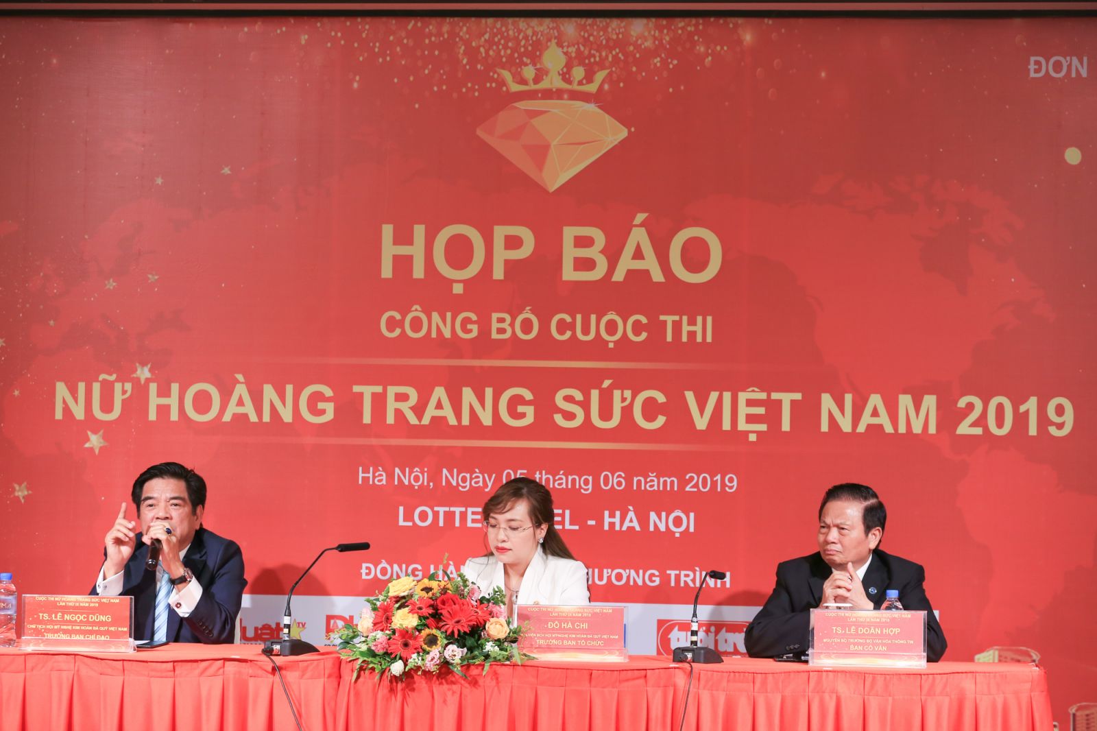 Nữ hoàng Trang sức 2019 sẽ không có phần thi áo tắm và không công nhận thí sinh thẩm mỹ